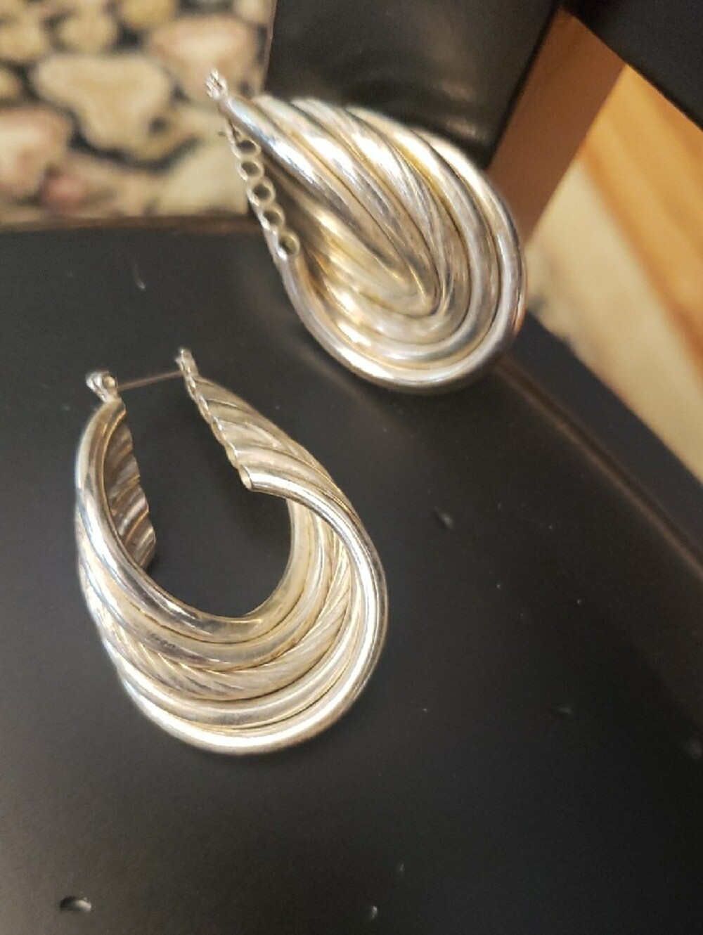 Vtg 90s- Silver-Tone Ribbed Hoop Earrings - Approx 1.75" Length